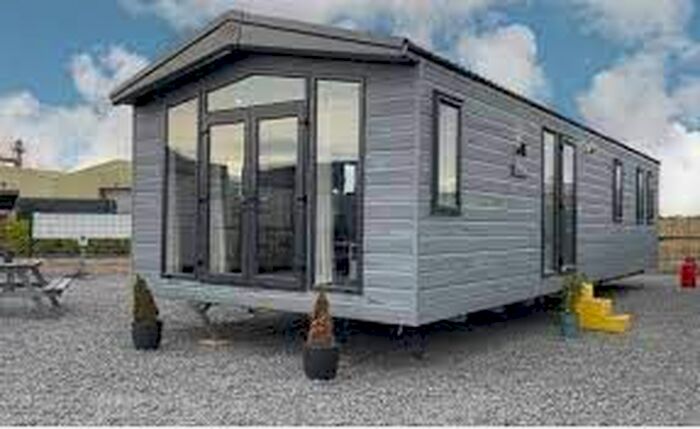 2 Bedroom Bungalow For Sale In Thornton Hill, Easingwold, York, YO61