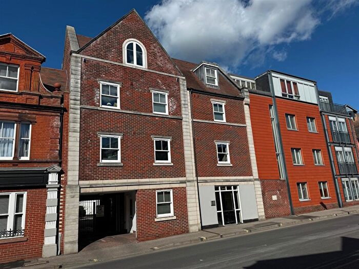 2 Bedroom Flat For Sale In Great Colman Street, Ipswich, IP4