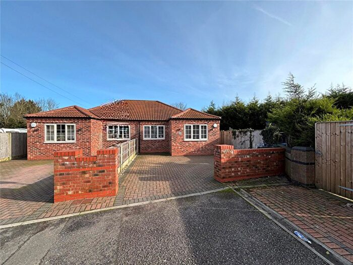 2 Bedroom Bungalow For Sale In Back Lane, Stainforth, Doncaster, South Yorkshire, DN7