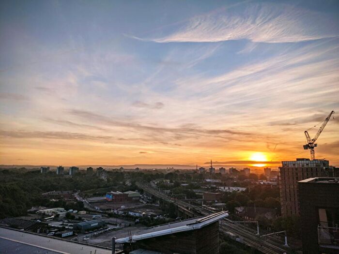 2 Bedroom Flat For Sale In Cypress Place, M4