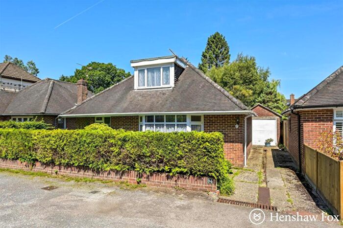 3 Bedroom Chalet For Sale In Lyndhurst Road, Ashurst, Hampshire, SO40
