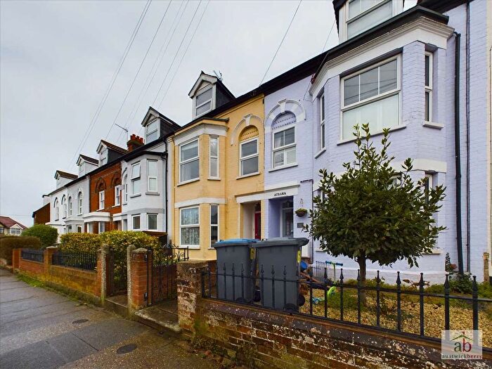 5 Bedroom Town House To Rent In Constable Road, Felixstowe, Felixstowe, IP11