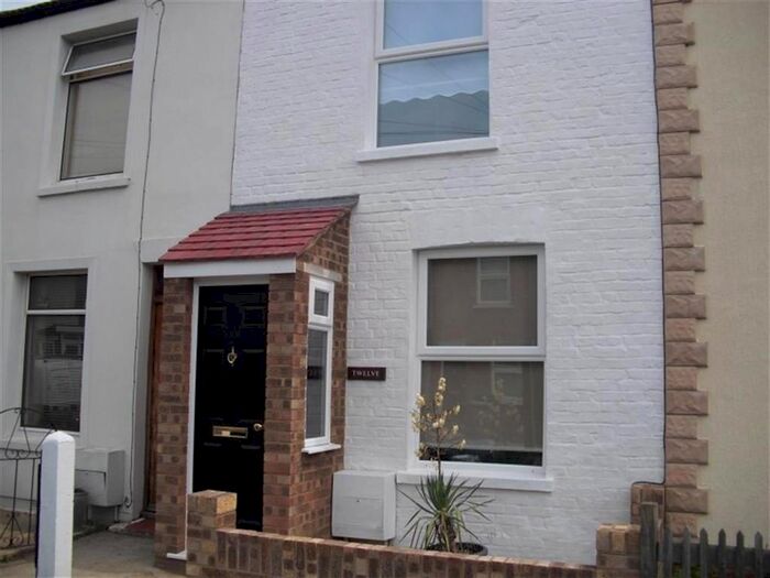3 Bedroom Terraced House To Rent In Bayly Road, Dartford, DA1