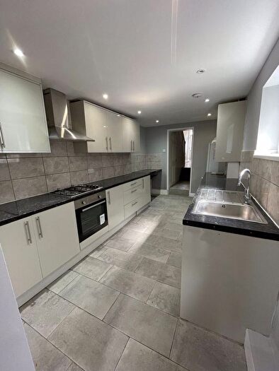 4 Bedroom Property To Rent In Lower Road, Harrow, HA2