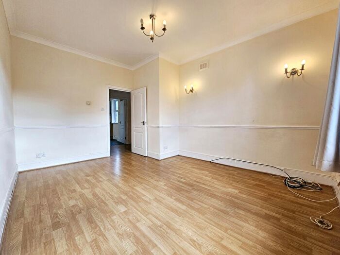 2 Bedroom Flat To Rent In Grasmere Road, Bromley, BR1