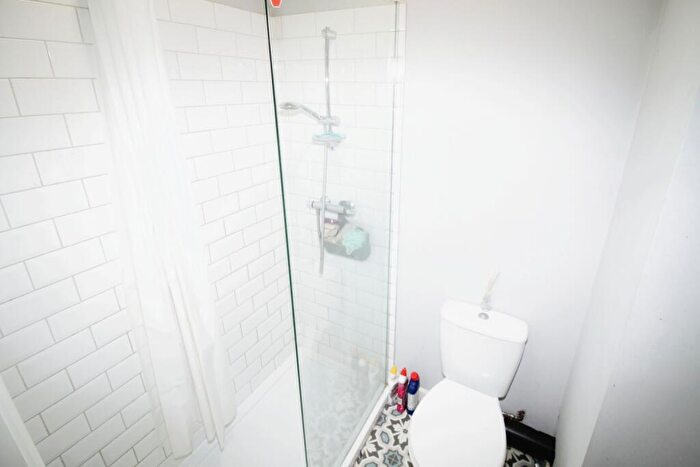 5 Bedroom Terraced House To Rent In Delph Mount, Woodhouse, Leeds, LS6