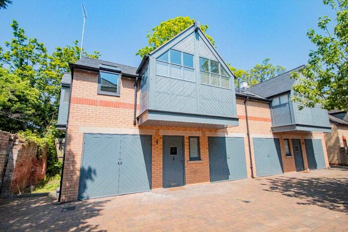 3 Bedroom Semi-Detached House To Rent In Pearson Park, Hull, East Riding Of Yorkshire, HU5