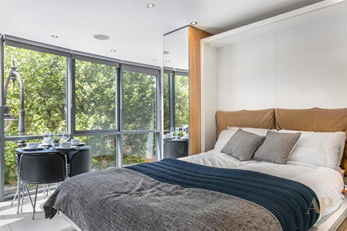 Apartment To Rent In Arlington Road, NW1