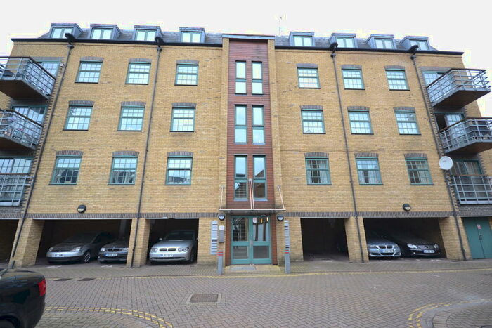 2 Bedroom Apartment To Rent In Abbey Road, Barking, IG11