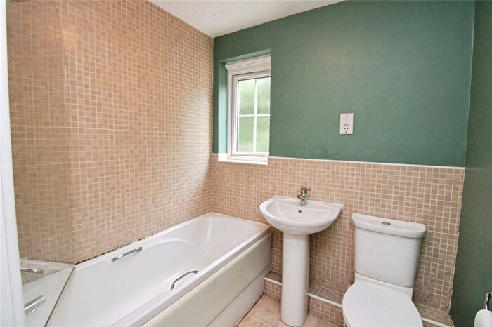 2 Bedroom Flat For Sale In Corbel Way, Eccles, Manchester, Greater Manchester, M30
