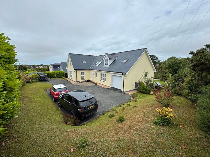 5 Bedroom Detached Bungalow For Sale In Pennant, Llanon, SY23