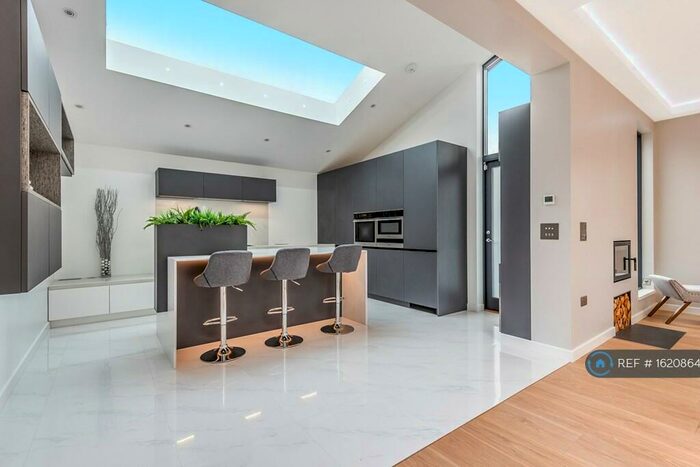 4 Bedroom Detached House To Rent In Shaws Cottages, London, SE23