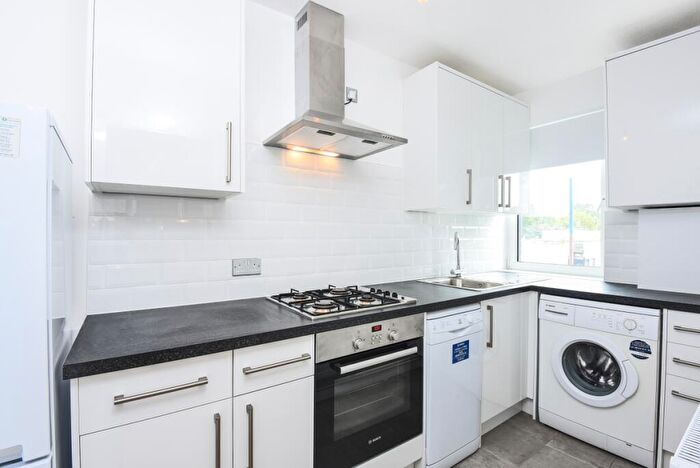1 Bedroom Flat To Rent In Primrose Hill Road, Belsize Park, London, NW3