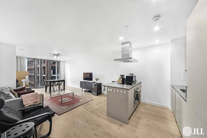 1 Bedroom Flat To Rent In Stratosphere Tower, Great Eastern Road, London, E15
