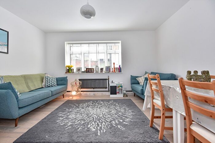 3 Bedroom Flat For Sale In Attleborough Court, Sydenham Hill, SE23