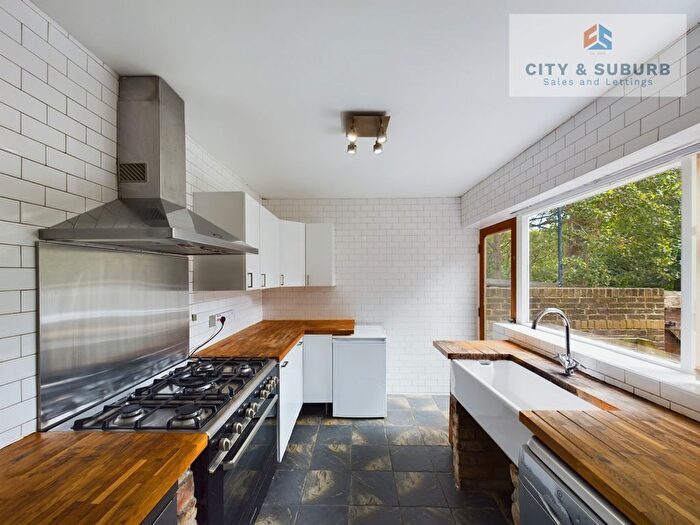 4 Bedroom Terraced House To Rent In Victoria Street, Newcastle Upon Tyne, Tyne And Wear, NE4