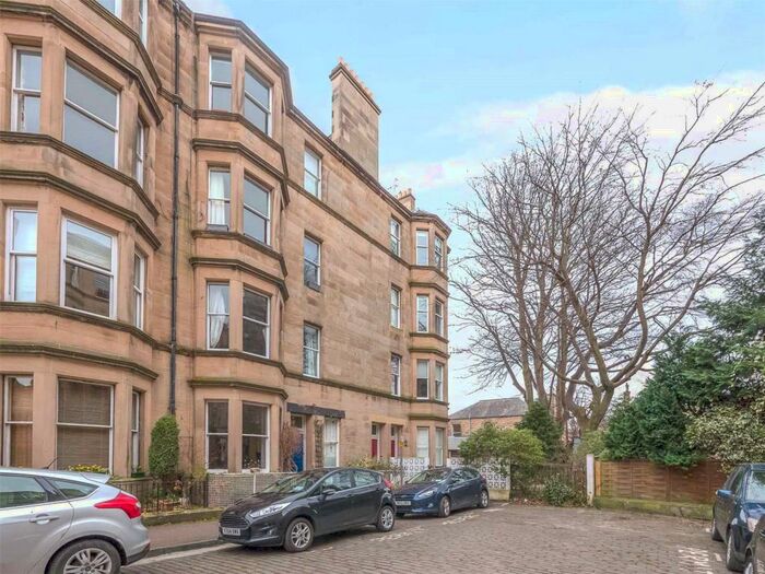 2 Bedroom Apartment To Rent In Bruntsfield Gardens, Bruntsfield, Edinburgh, EH10