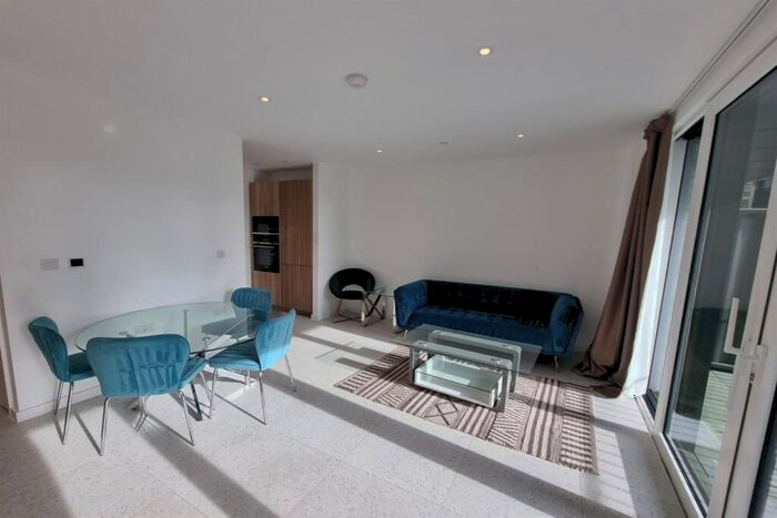 2 Bedroom Apartment To Rent In Georgette Apartments, E1