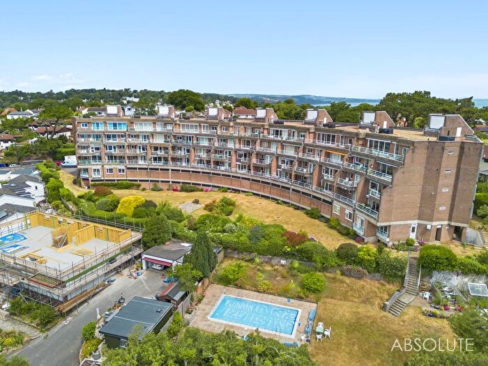 2 Bedroom Flat To Rent In Higher Lincombe Road, Torquay, TQ1