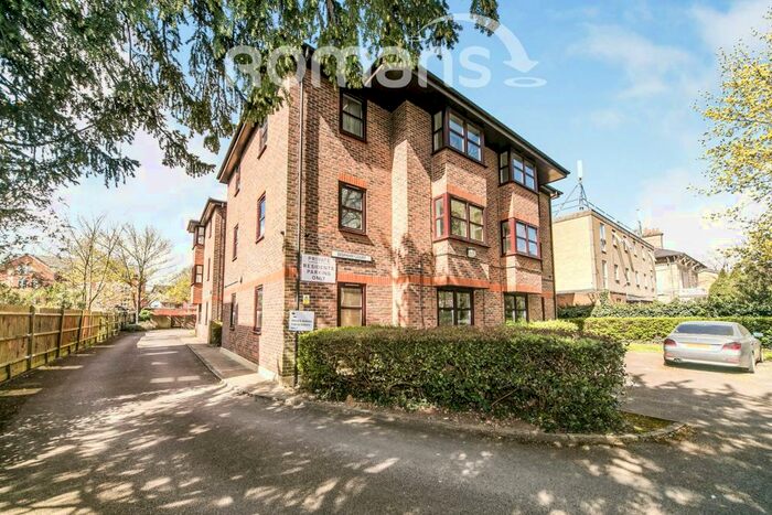 2 Bedroom Apartment To Rent In Bispham Court, Reading, RG1