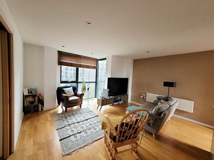 2 Bedroom Apartment To Rent In Apt . :: Flint Glass Wharf, M4