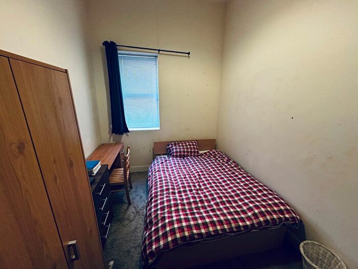 Block Of Flats To Rent In Clarendon Road, Leeds, LS2