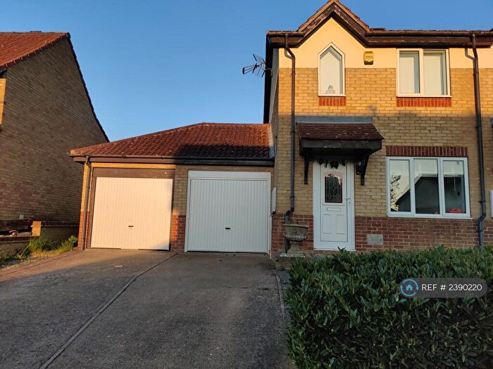 2 Bedroom Semi-Detached House To Rent In Gramwell, Shenley Church End, Milton Keynes, MK5