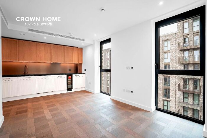 1 Bedroom Flat To Rent In Boxwood Gardens, London Dock, E1W