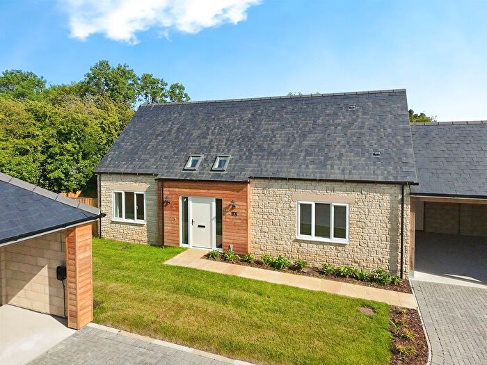 4 Bedroom Bungalow For Sale In Old Orchard Close, Christian Malford, Chippenham, SN15