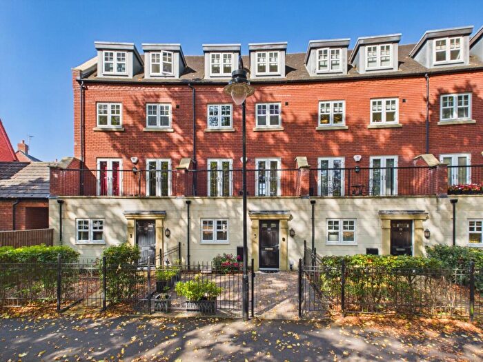 4 Bedroom Town House For Sale In Upton Grange, Upton, CH2
