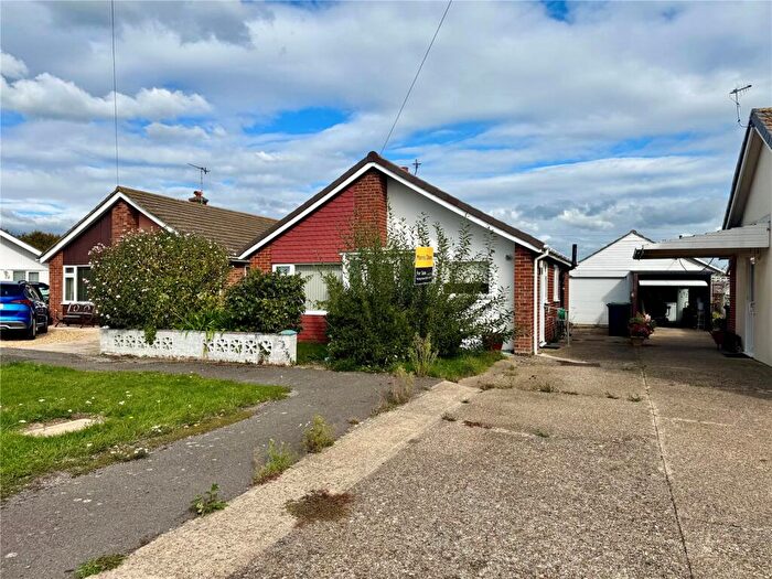 2 Bedroom Bungalow For Sale In Elwell Green, Hayling Island, PO11
