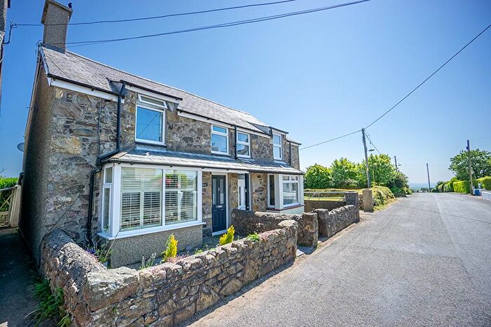 3 Bedroom Semi Detached House For Sale In Mynytho, Pwllheli, LL53