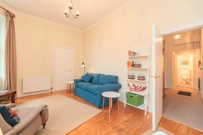 1 Bedroom Flat To Rent In Lady Lawson Street, Edinburgh, EH3
