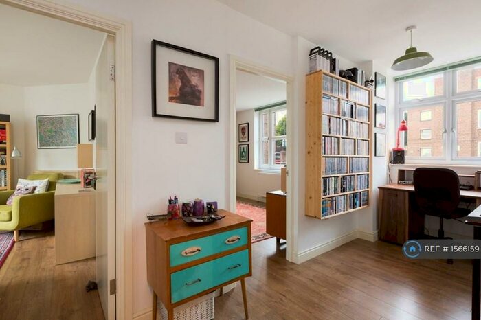 2 Bedroom Flat To Rent In Mapledene Road, London, E8