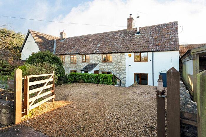 3 Bedroom Semi-Detached House For Sale In Oakleaze, Dundry, BS41