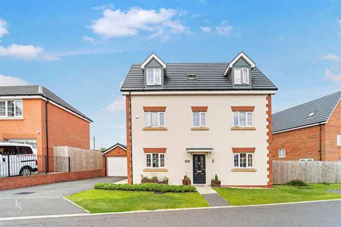 4 Bedroom Detached House For Sale In Wilkinson Walk, Blackburn, BB2