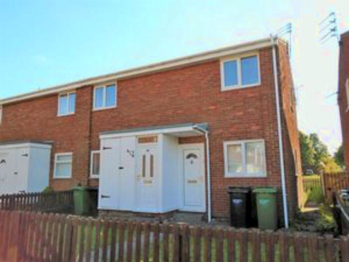 2 Bedroom Flat To Rent In Arundel Close, Bedlington NE22