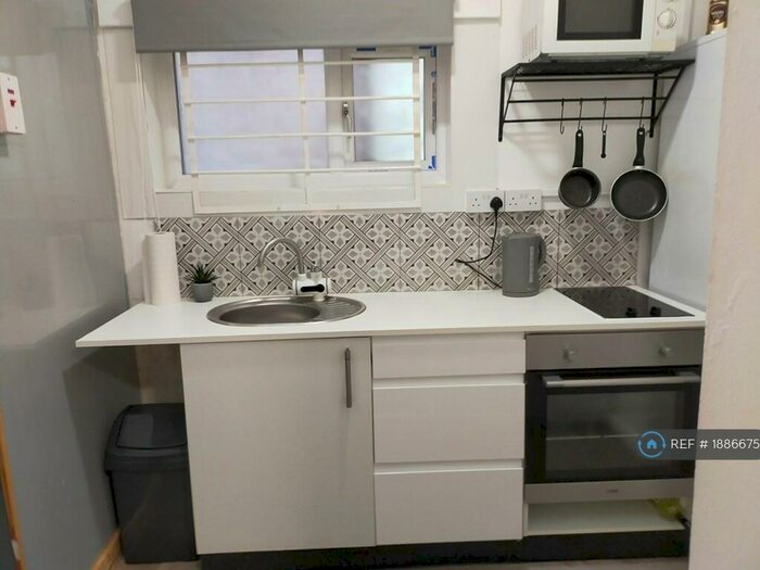 1 Bedroom Flat To Rent In Stoke On Trent, Stoke On Trent, ST6