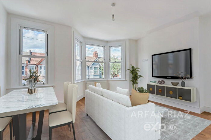 2 Bedroom Maisonette To Rent In Fortunegate Road, Harlesden, London, NW10