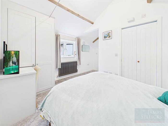 2 Bedroom Barn Conversion For Sale In Rose Yard, Kibworth Harcourt, Leicestershire, LE8