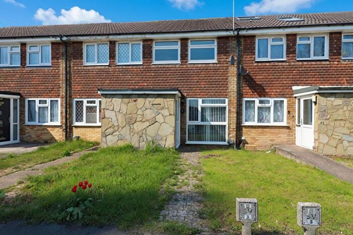 2 Bedroom Terraced House For Sale In Cleave Avenue, Hayes, UB3