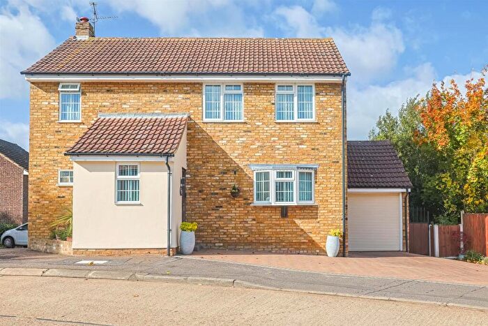 4 Bedroom Detached House For Sale In Belvedere Avenue, Hockley, SS5