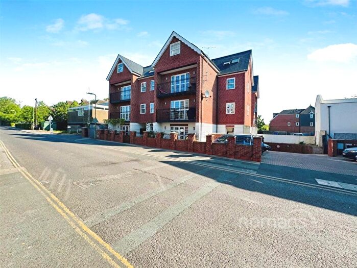 2 Bedroom Flat To Rent In Church Road, Fleet, Hampshire, GU51