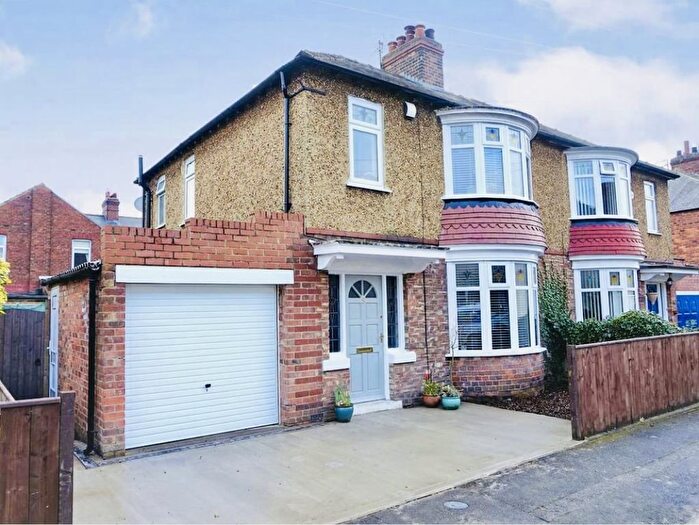 3 Bedroom Semi Detached House For Sale In Oakdene Avenue, Stockton-On-Tees, TS18