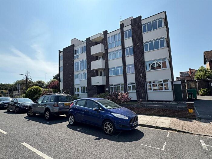 2 Bedroom Maisonette For Sale In Eastern Parade, Southsea, PO4