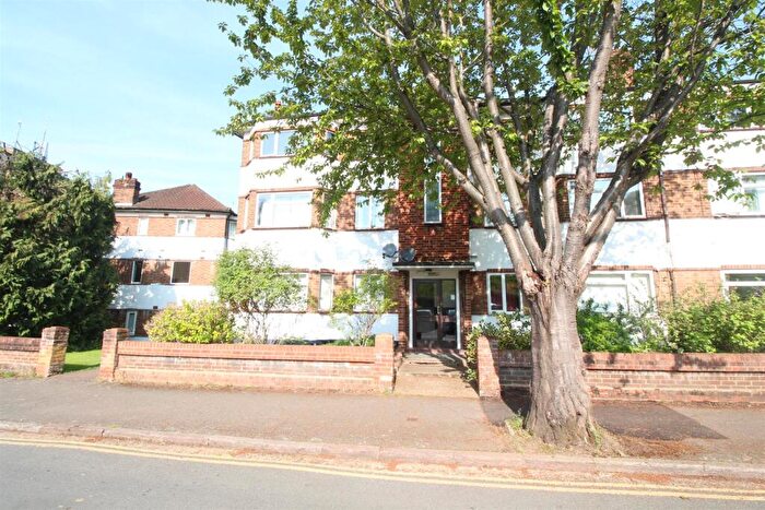 2 Bedroom Flat To Rent In Garrison Court, Hitchin, SG4