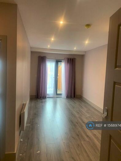 1 Bedroom Flat To Rent In Cube House, Stoke Mandeville, Aylesbury, HP22