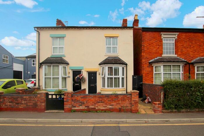 3 Bedroom Semi-Detached House To Rent In High Street, Astwood Bank, Redditch, B96