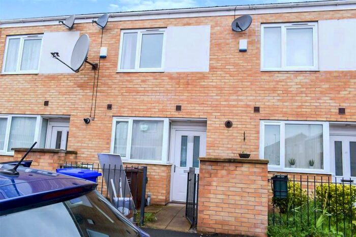 2 Bedroom Terraced House To Rent In Beckhampton Close, Manchester, M13