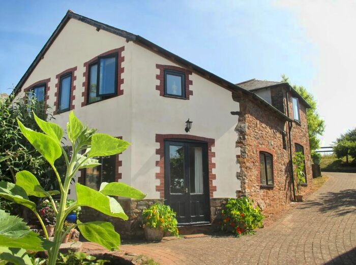 4 Bedroom Semi-Detached House For Sale In Warden Farm Cottages, North Tawton, Devon, EX20